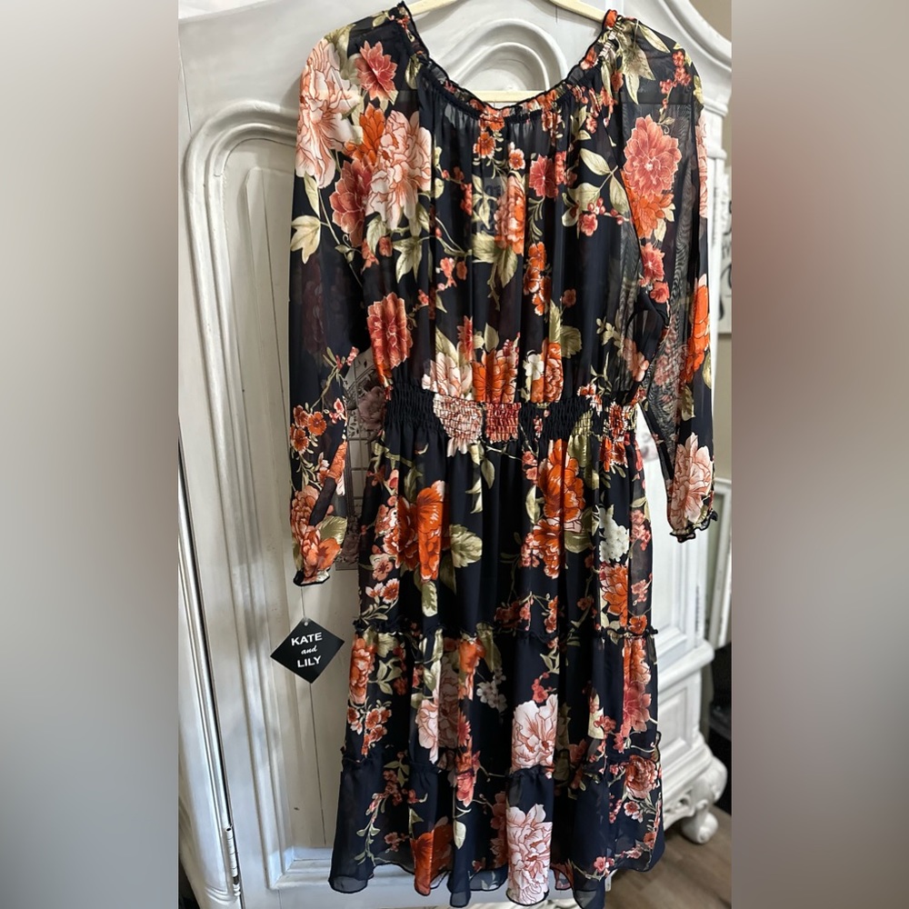 Women’s floral dress SIZE 16W NWT